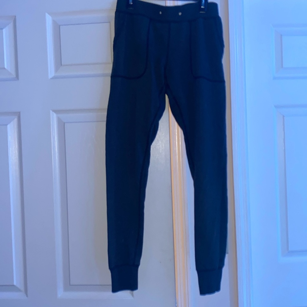 Rosio dark grey sweat pants in size Medium